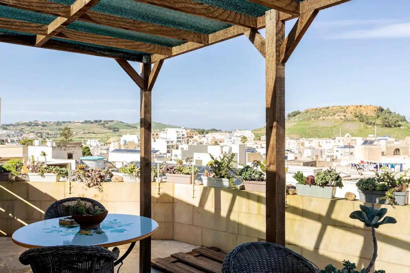 Historic Hideaways - 900 Year Old Converted Studios Victoria Bagian luar foto
